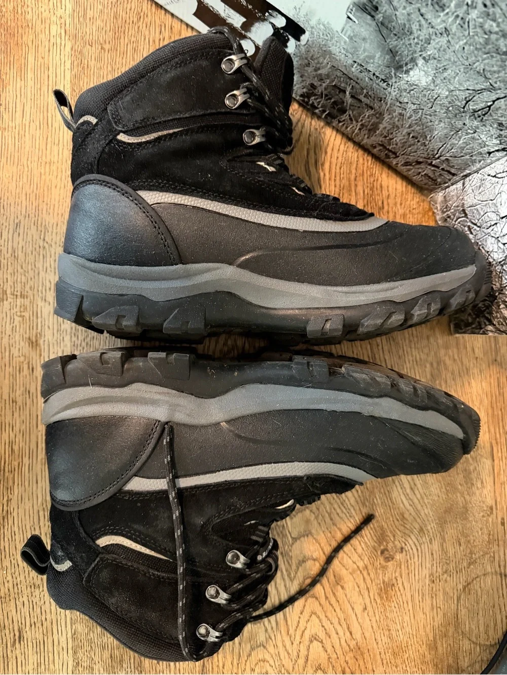 Khombu durable summit